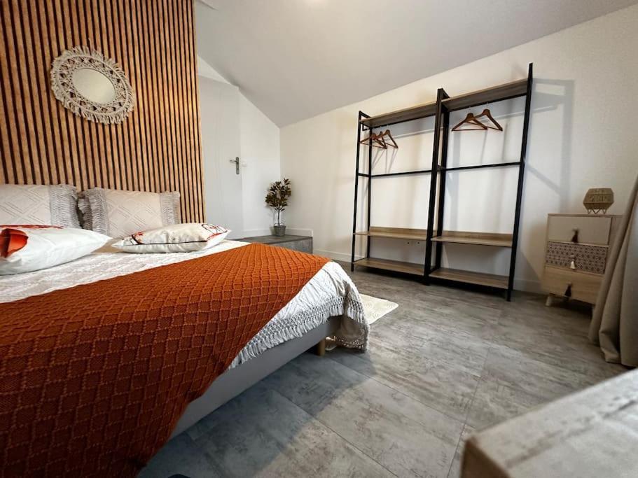 Charme, Poutres Et Elegance Apartment Chartres Exterior photo
